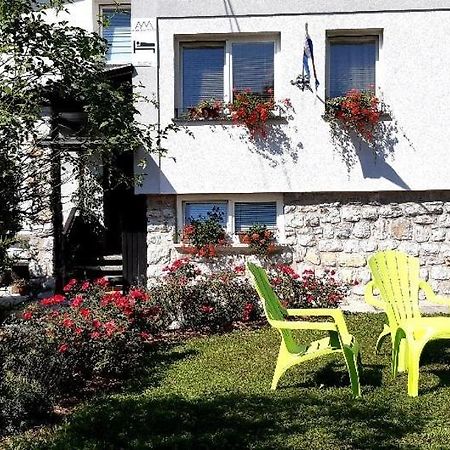 Apartmaji Mojca Križe Eksteriør billede